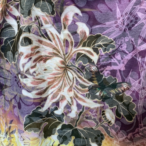 Sleeveless Tank. - Picture 3 of 8